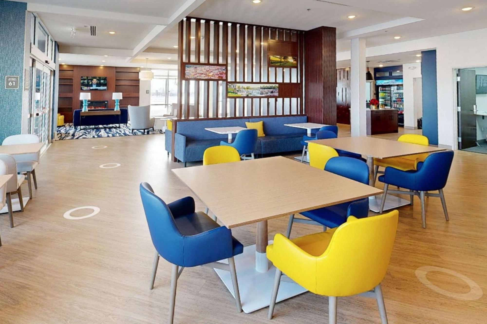 Comfort Inn & Suites At Sanford Sports Complex スーフォールズ エクステリア 写真