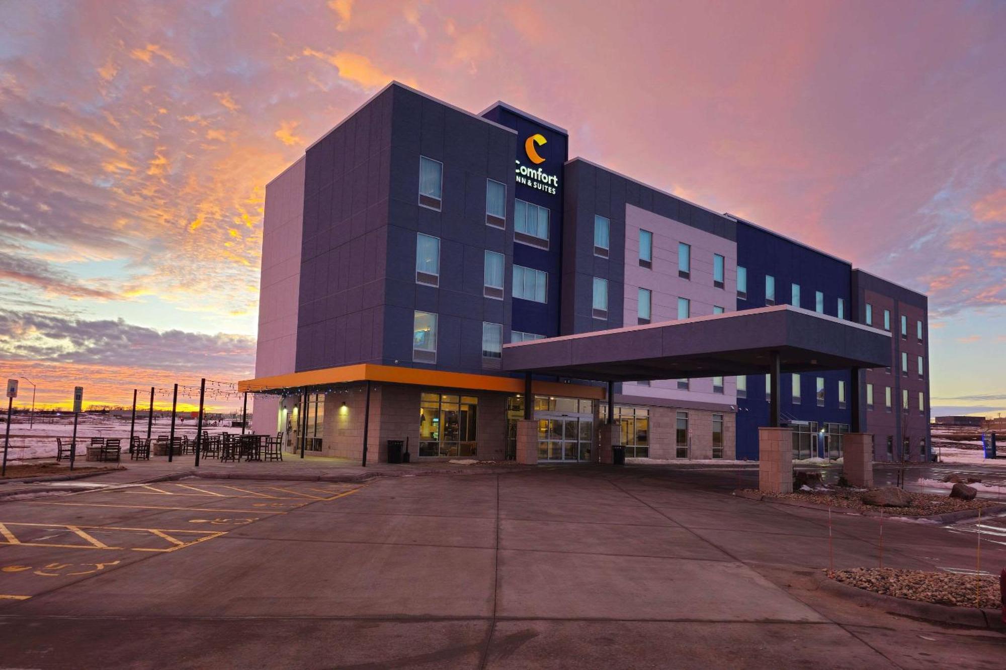Comfort Inn & Suites At Sanford Sports Complex スーフォールズ エクステリア 写真